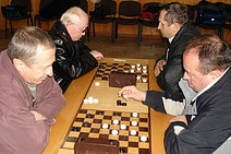 Мужская команда Одинцовского района по шашкам не вышла «в дамки», но стала второй
