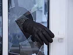 16 июля произошло ограбление квартиры на ул. сосновая