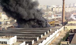 · Горит один из цехов Московского насосного завода, расположенного в 8-ом микрорайоне города