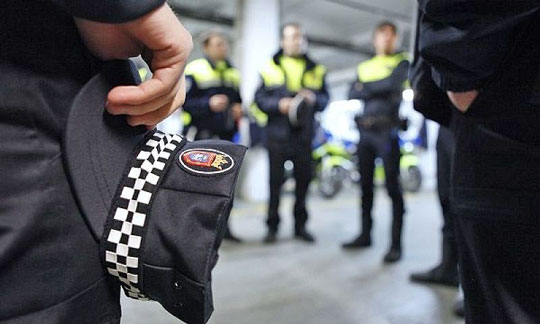 полицейские испании