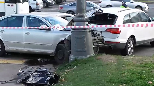 Полицйеский погиб в крупной аварии на Кутузовском проспекте
