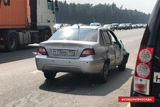 Водитель налетел на пешеходов на Минском шоссе