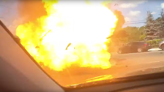 Момент взрыва машины в Одинцово попал на видео