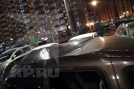 Унитаз упал на машину