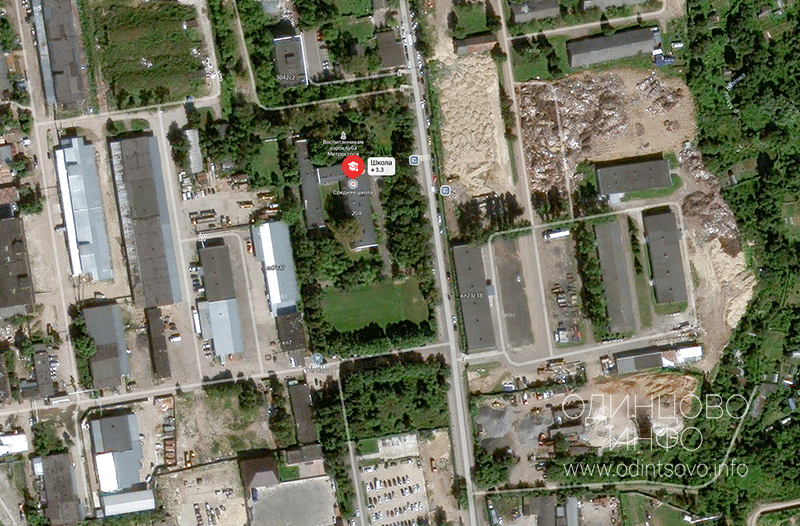 Мало-Вяземская СОШ, Разбитый участок дороги возле Мало-Вязёмской школы