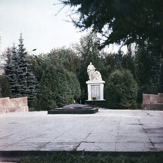 У Вечного огня
Автор фото Иван Колупаев