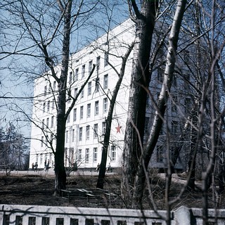 Ул. Любы Новосёловой, школа №10
Автор фото Иван Колупаев