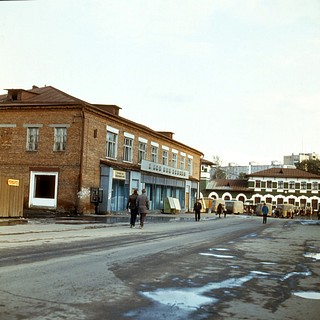 Ул. Советская. Хозяйственный магазин (бывший Универмаг)
Автор фото Иван Колупаев