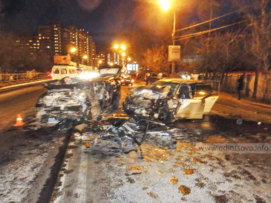 ДТП - происшествия на дороге, Шевроле в Акулово столкнулась с Мерседесом 02.04.2015