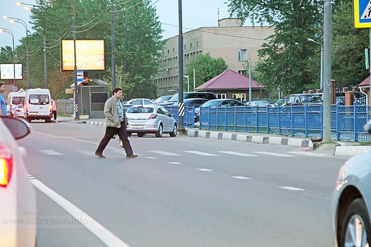 Разметку в городе приведут в порядок к концу мая, Пешеходный переход на Можайском шоссе вблизи ОВД