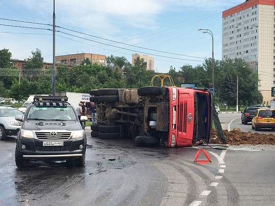 ДТП - происшествия на дороге, FAW перевернулся на Отрадном мосту 26.06.2015