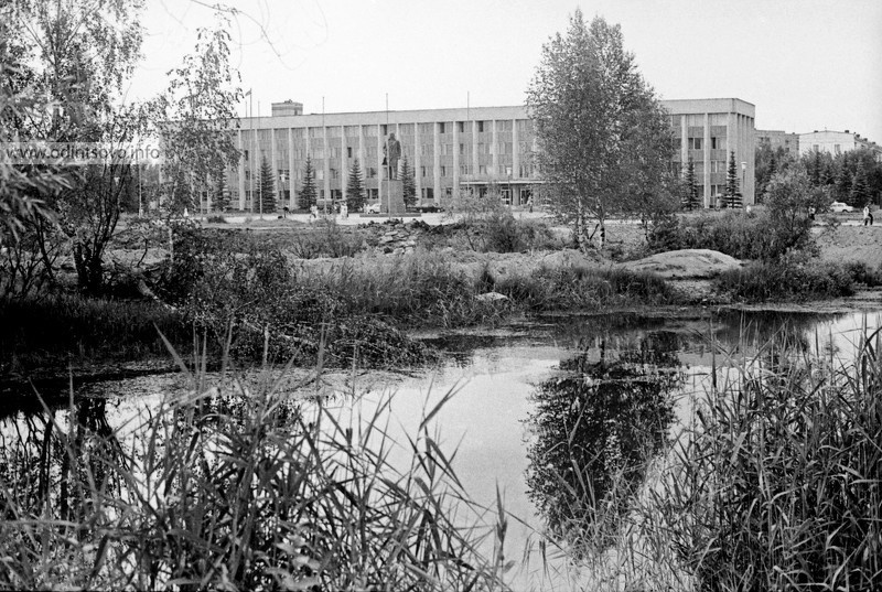 Одинцово ретро, «Баранка», Центральная площадь, вид на здание администрации
Автор фото Иван Колупаев