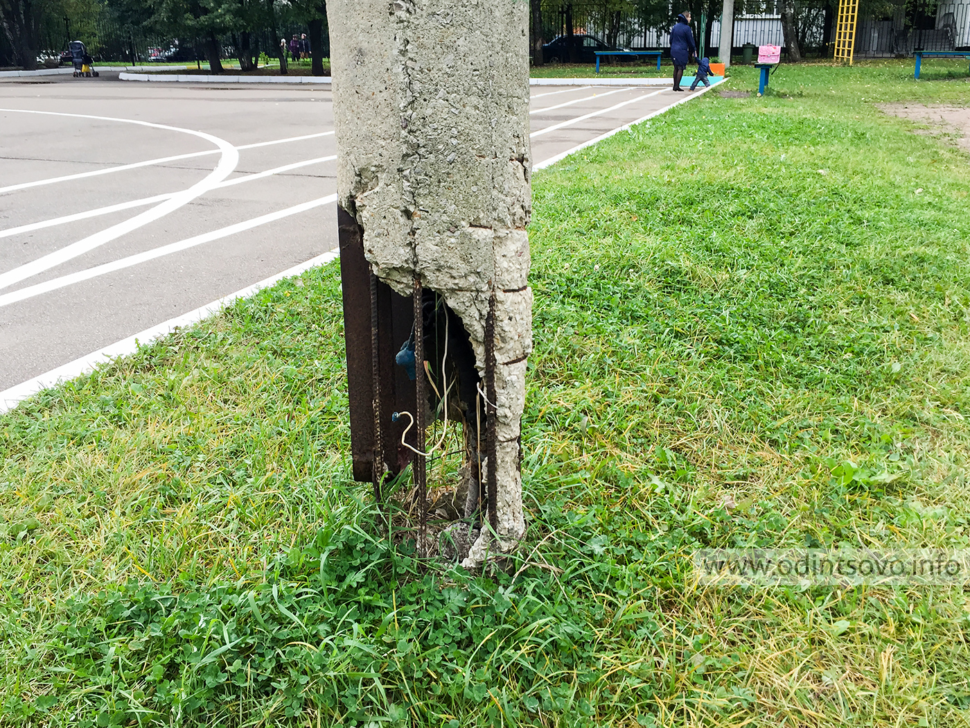 Фото Столба На Улице