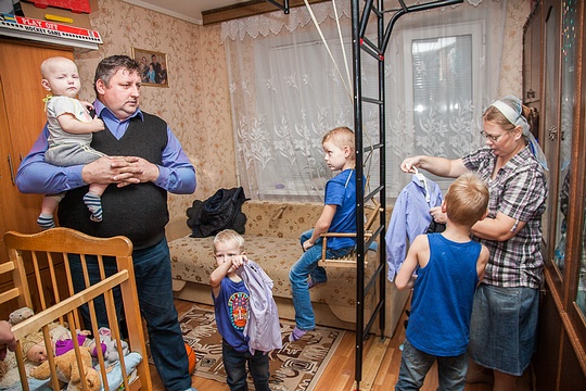 Многодетные из п. ВНИИССОК получили сертификат на жилье в размере 14 млн рублей