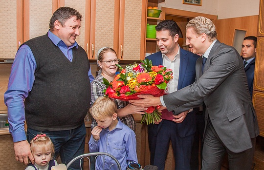 Многодетные из п. ВНИИССОК получили сертификат на жилье в размере 14 млн рублей