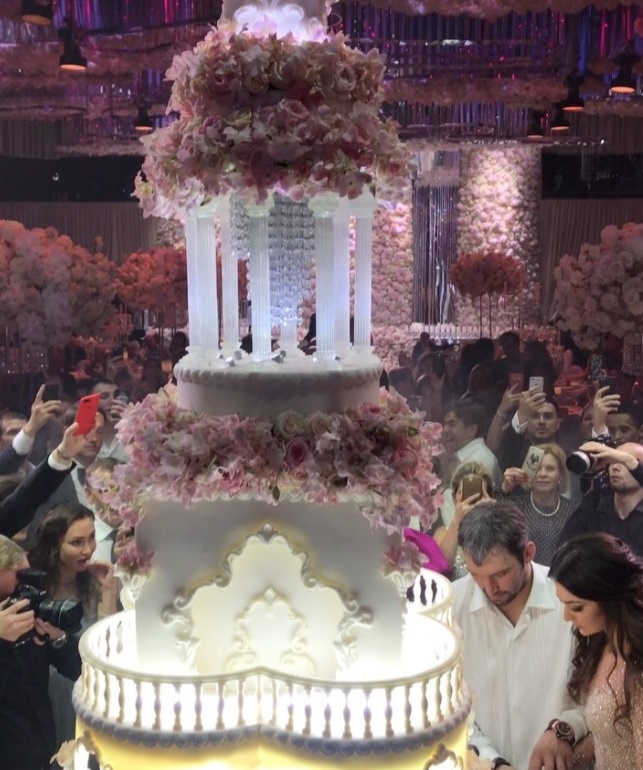 Трёхметровый торт, Свадьба Александра Овечкина