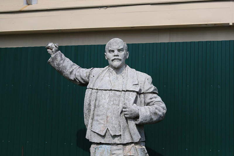 Статуя Ленина, Одинцовский краеведческий музей, Июль