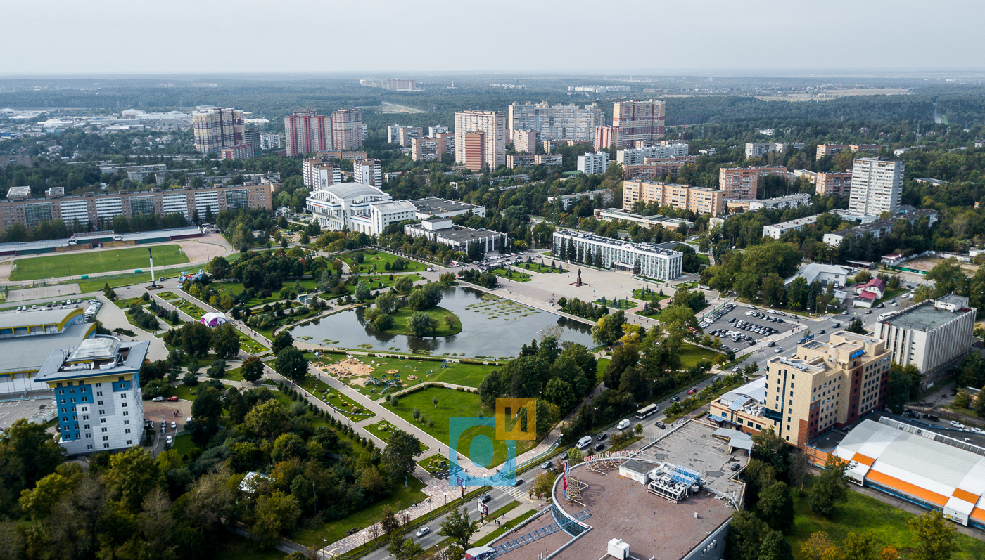 Одинцово московская область улицы. Площадь Одинцово. Одинцово площадь города. Одинцово центр города пруд. Центр города Одинцово площадь.