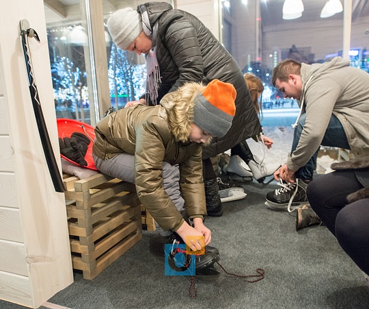 В центре Одинцово открылся бесплатный прокат коньков, В центре Одинцово открылся бесплатный прокат коньков