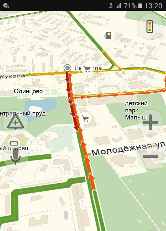 Дольщики блокировали движение транспорта в Одинцово, Дольщики блокируют движение транспорта в Одинцово