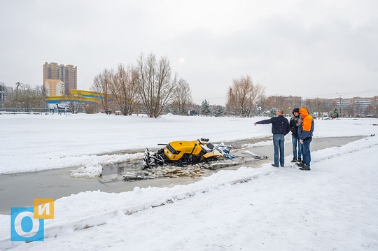 Трактор провалился под лёд в центре Одинцово, Трактор провалился под лёд в центре Одинцово