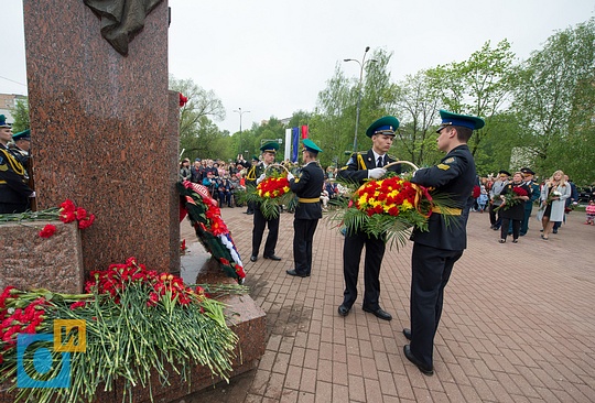 Возложение цветов к памятнику Г. К. Жукову, Возложение цветов к памятнику Г. К. Жукову