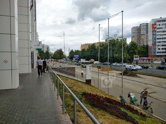 Парковка у ТЦ Дубрава, На дублёре Можайского шоссе запретят парковку