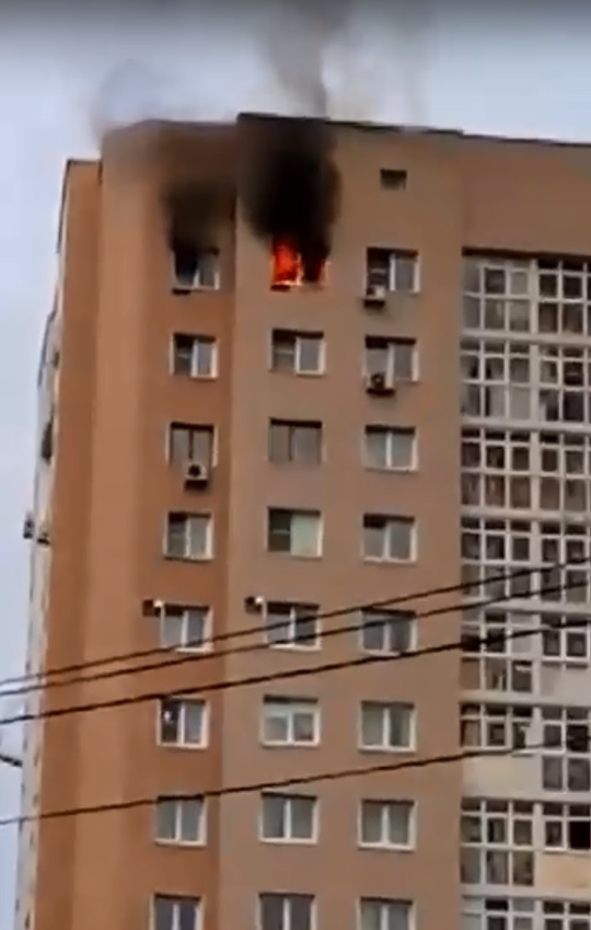 Пожар в Звенигороде: огонь уничтожил квартиру семьи Гадимовых в микрорайоне Восточный, Июль