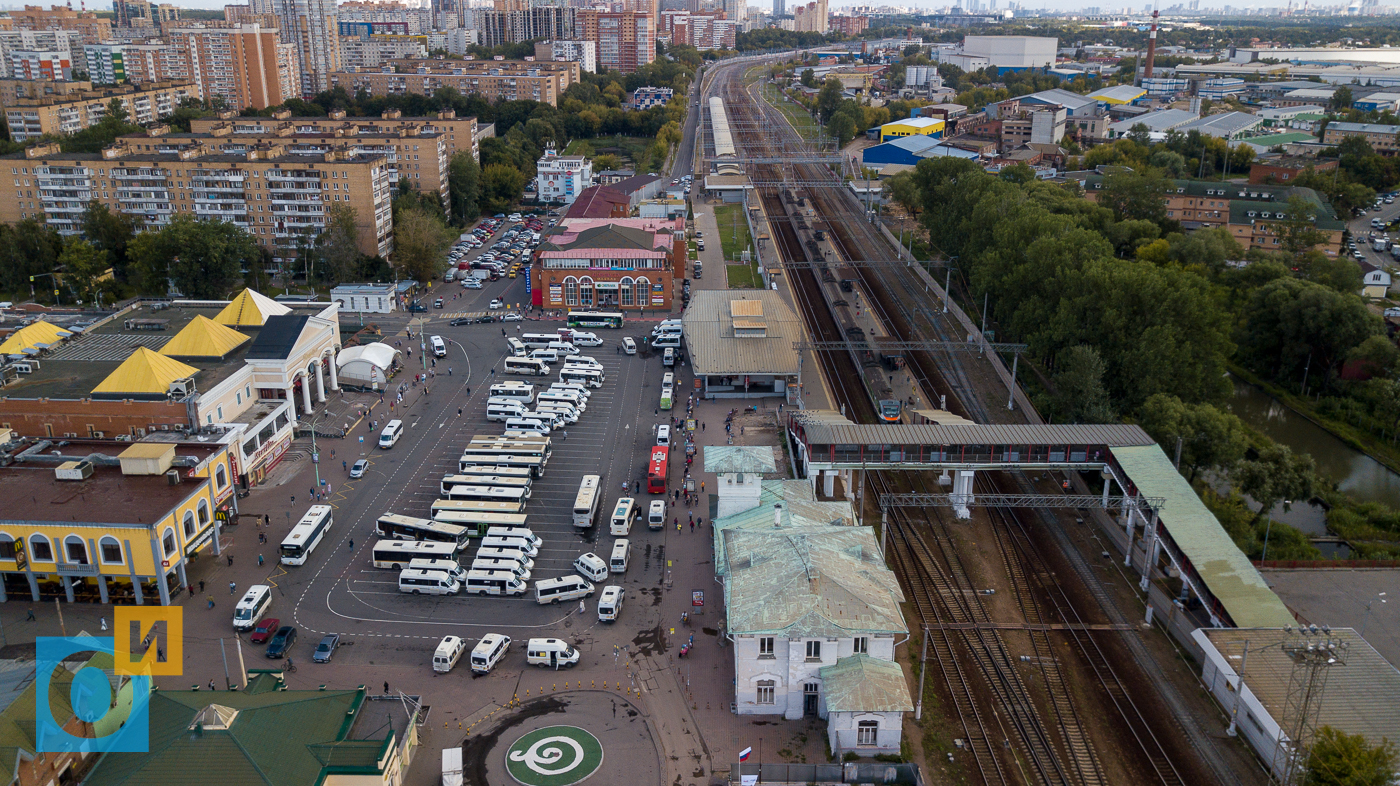 Одинцовский станция. Привокзальная площадь Одинцово. Одинцово Вокзальная площадь. Одинцово Московская область вокзал. Одинцово ЖД станция.