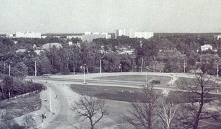 1979 год, пересечение Можайского шоссе и улицы Маршала Неделина, в 2000-x, здесь поставят арку «Старая Смоленская дорога»