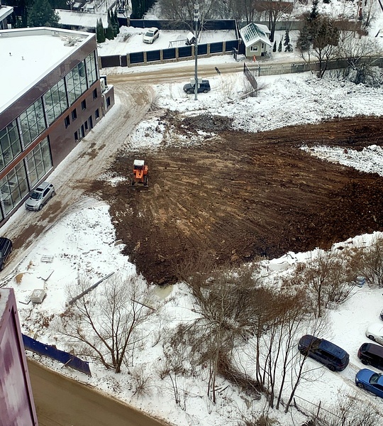 Застройщик торгового центра засыпал пруд около ЖК «Сколковский UP! Квартал», В Одинцово бизнесмен засыпал пруд, чтобы сделать парковку