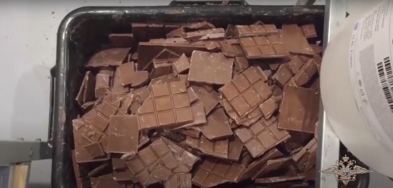 Полицейские обнаружили подпольный цех по производству шоколада в Ликино, Апрель