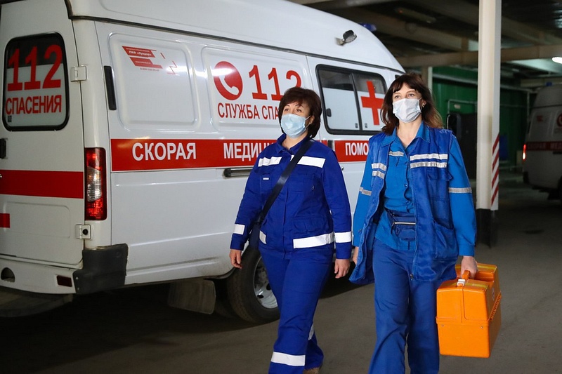 Сотрудницы Одинцовской подстанции скорой медицинской помощи, Губернатор Андрей ВОРОБЬЁВ посетил Одинцовскую подстанцию скорой помощи