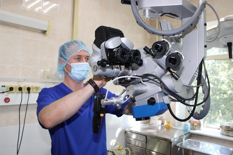 Врачи Одинцовской ОБ провели уникальную операцию по удалению опухоли головного мозга