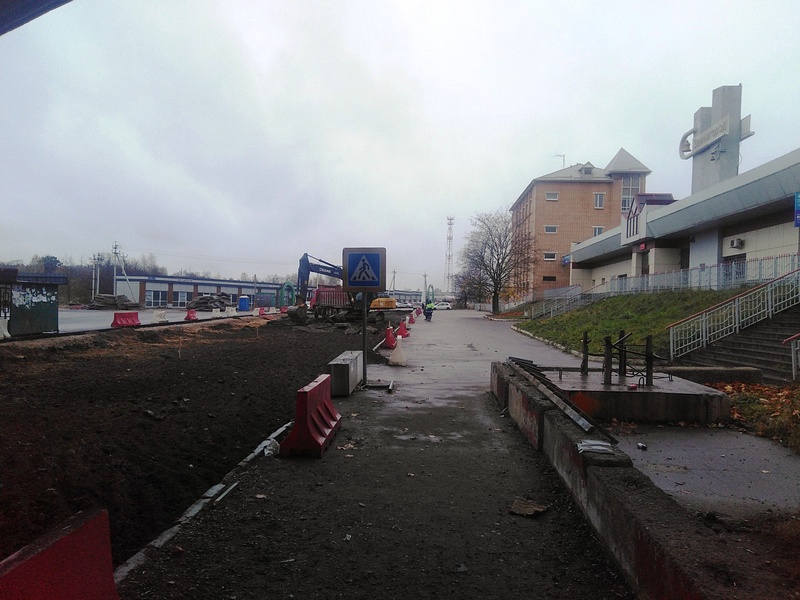 Привокзальная площадь в Звенигороде превратилась в полосу препятствий