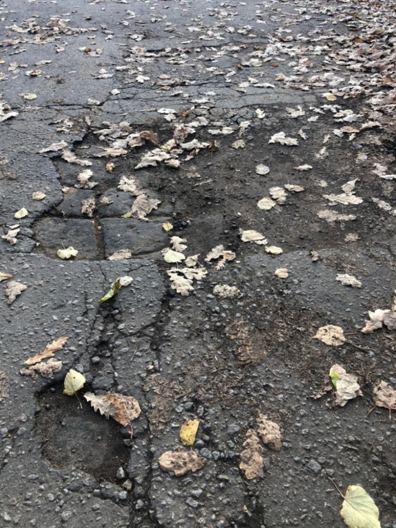 Октябрьское фото заявителя, В Голицыно дорожный ремонт продержался пять дней