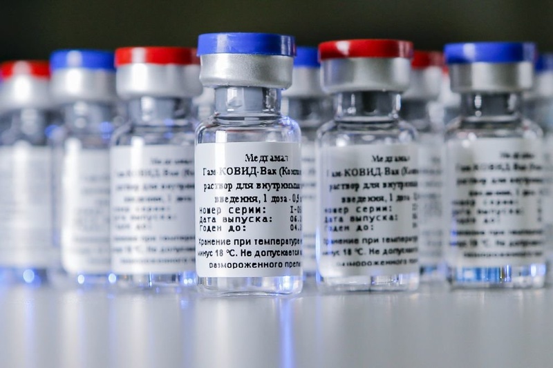 Путин поручил начать масштабную вакцинацию от коронавируса. Будут использовать «Спутник V» (Гам-КОВИД-Вак), Декабрь