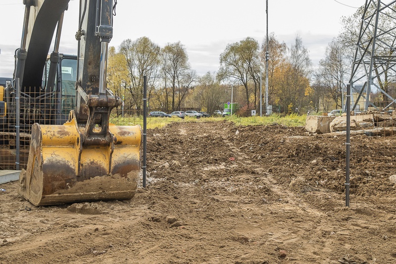 Техника на строительной площадке, В Одинцово стартовала реконструкция улицы Чистяковой