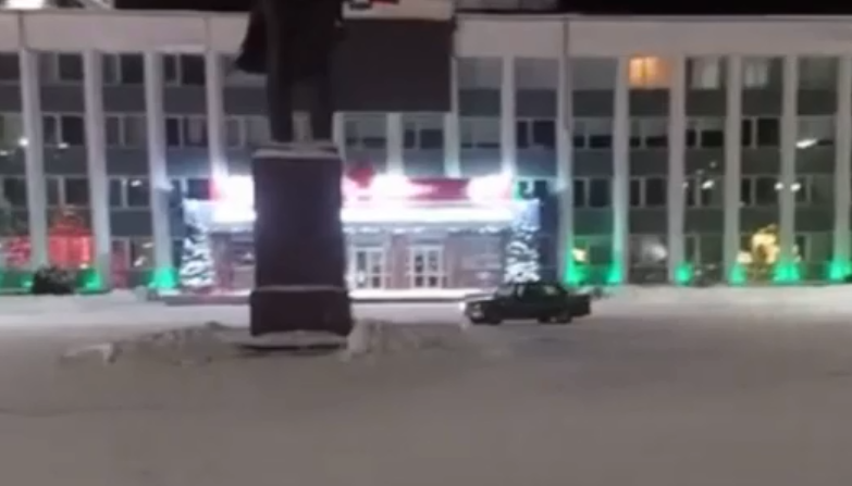 Водителя, выехавшего на центральную площадь Одинцово, оштрафовали на 2 тысячи рублей, Январь