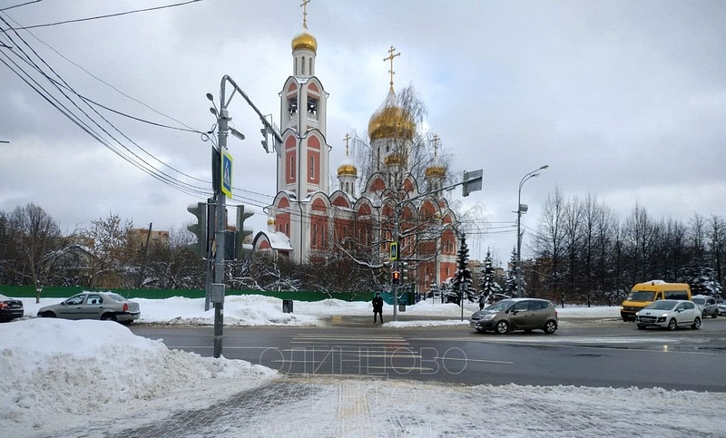 Светофор возле Георгиевского собора, Два новых светофора заработали в Одинцово