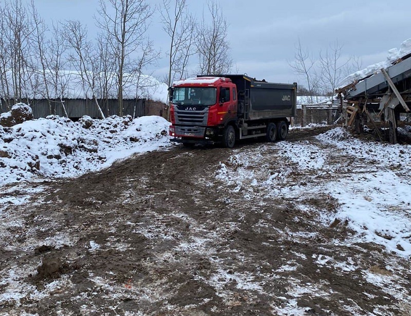 Организаторов незаконной свалки на землях сельхозназначения поймали с поличным в Одинцовском округе