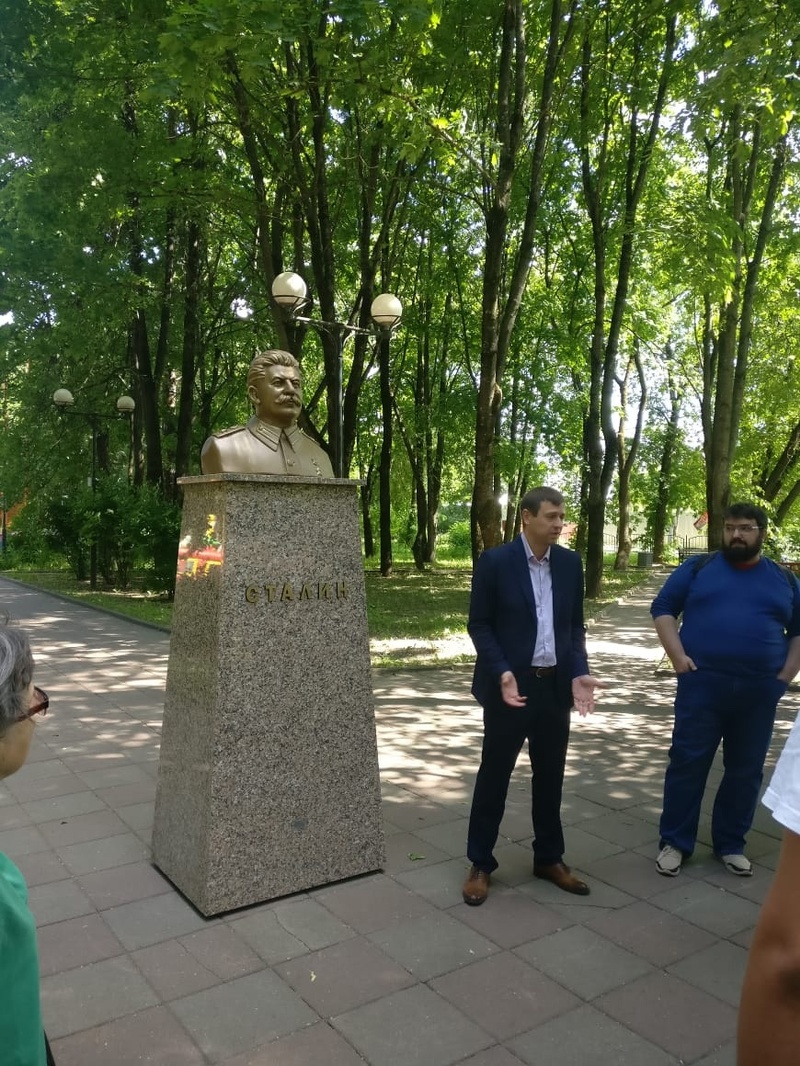 В Звенигороде установили памятник Иосифу Сталину, Июнь