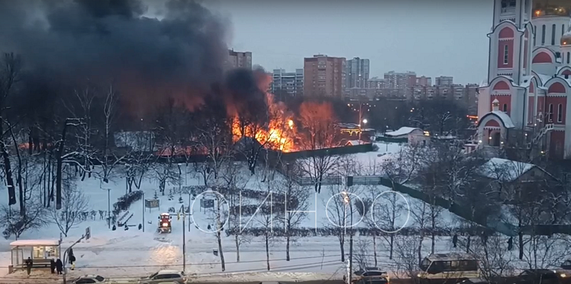 Весь дом охватило огнём, Ещё один частный дом сгорел на Интернациональной улице Одинцово