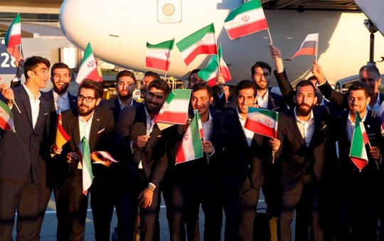 Сборная Ирана по футболу, аэропорт Внуково, Сборная Ирана прибыла в Баковку