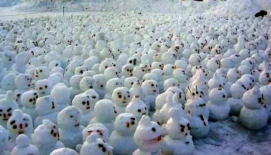 Армия снеговиков созданная блогерами Одинцово-ИНФО окружает Одинцово, Конкурс снеговиков от «Одинцово-ИНФО» и «Позитроники», снеговик, много снеговиков, sewa