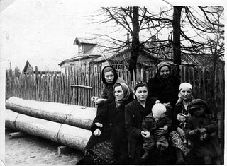 д.Акишево.Деревенская улица. В настоящее время-внутриквартальная дорога 3 микрорайона.