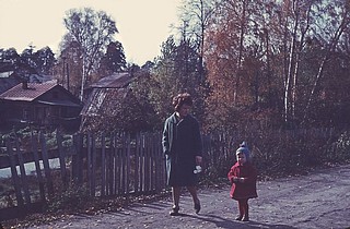 Гуляем по рабочему поселку Одинцово... Фото из архива семьи Фисенко