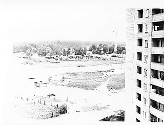 май. 87 ул. Чикина, Семидомики, справа д.3